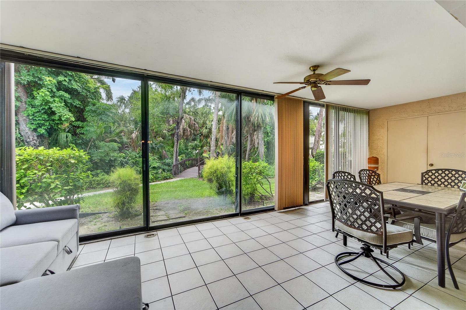 593 LAKESIDE DR #593 — photo 44