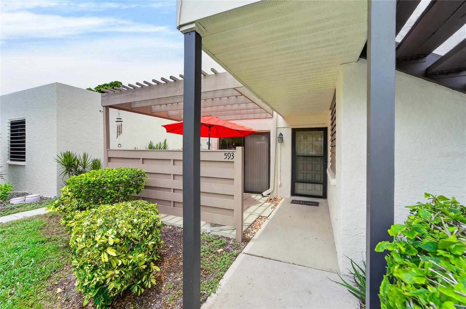 593 LAKESIDE DR #593 — photo 4