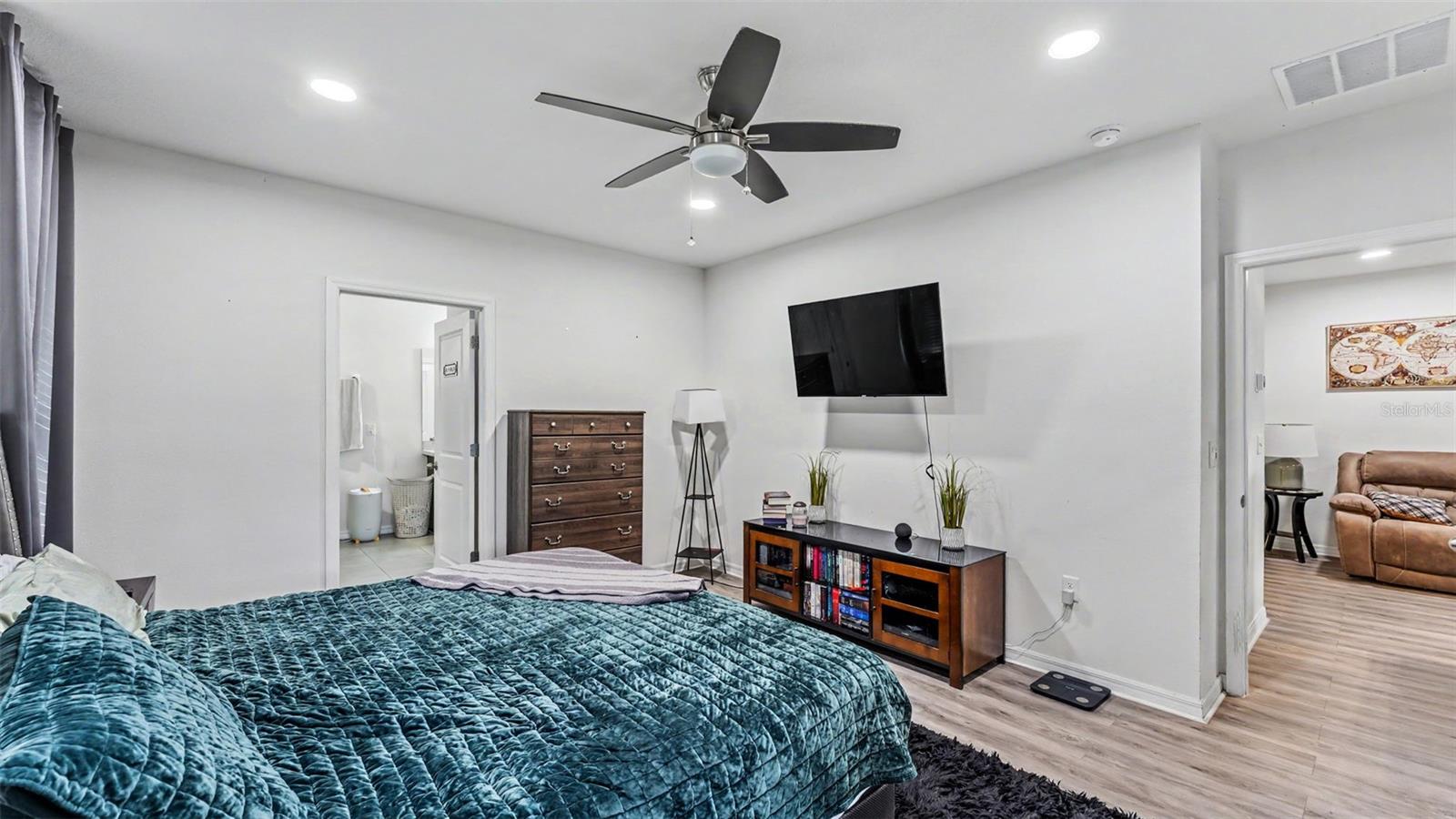 3509 DIAMOND LEAF CT — photo 30