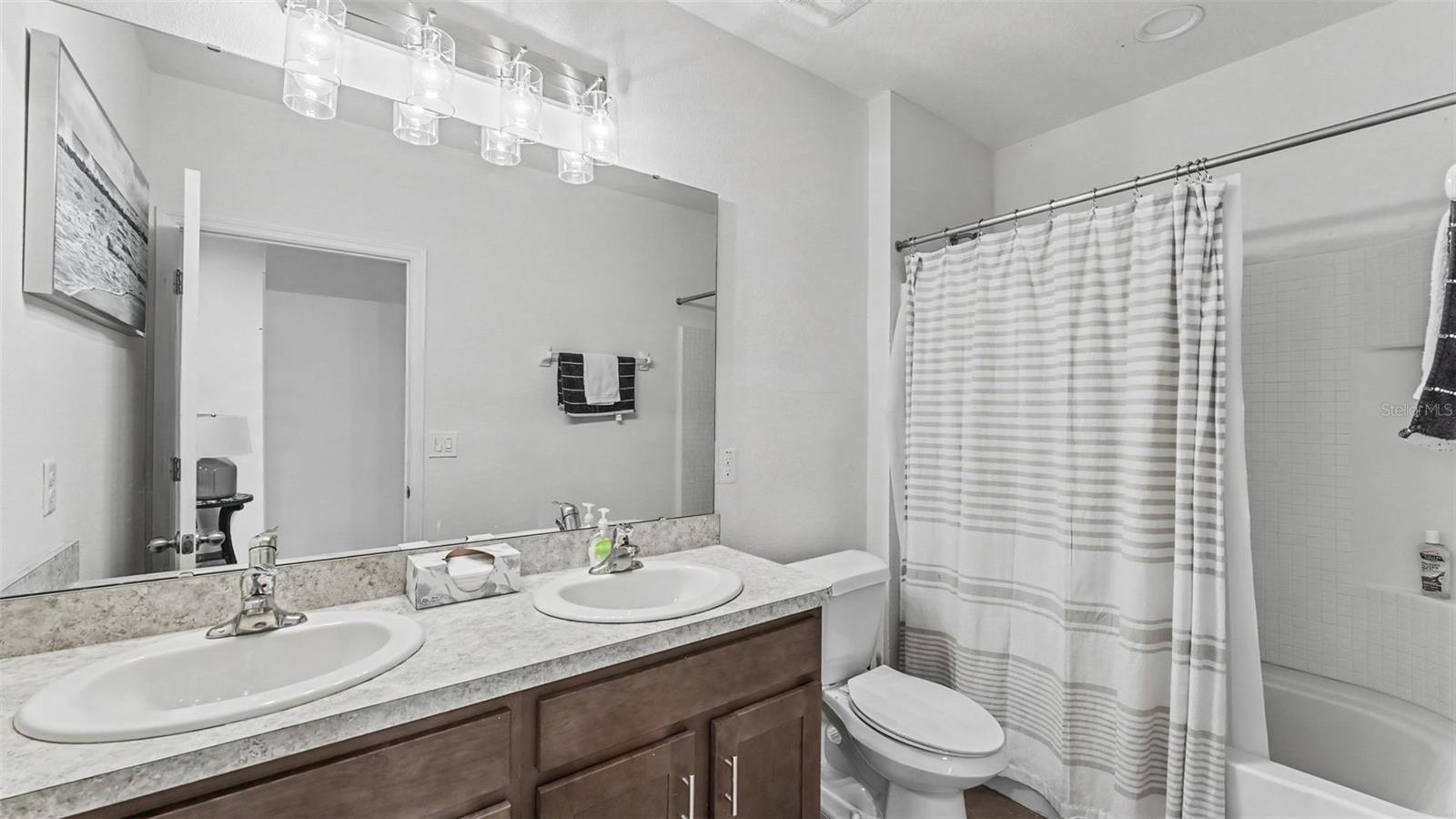 3509 DIAMOND LEAF CT — photo 24