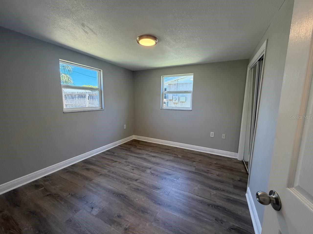 3511 CAMBRIDGE ST — photo 17