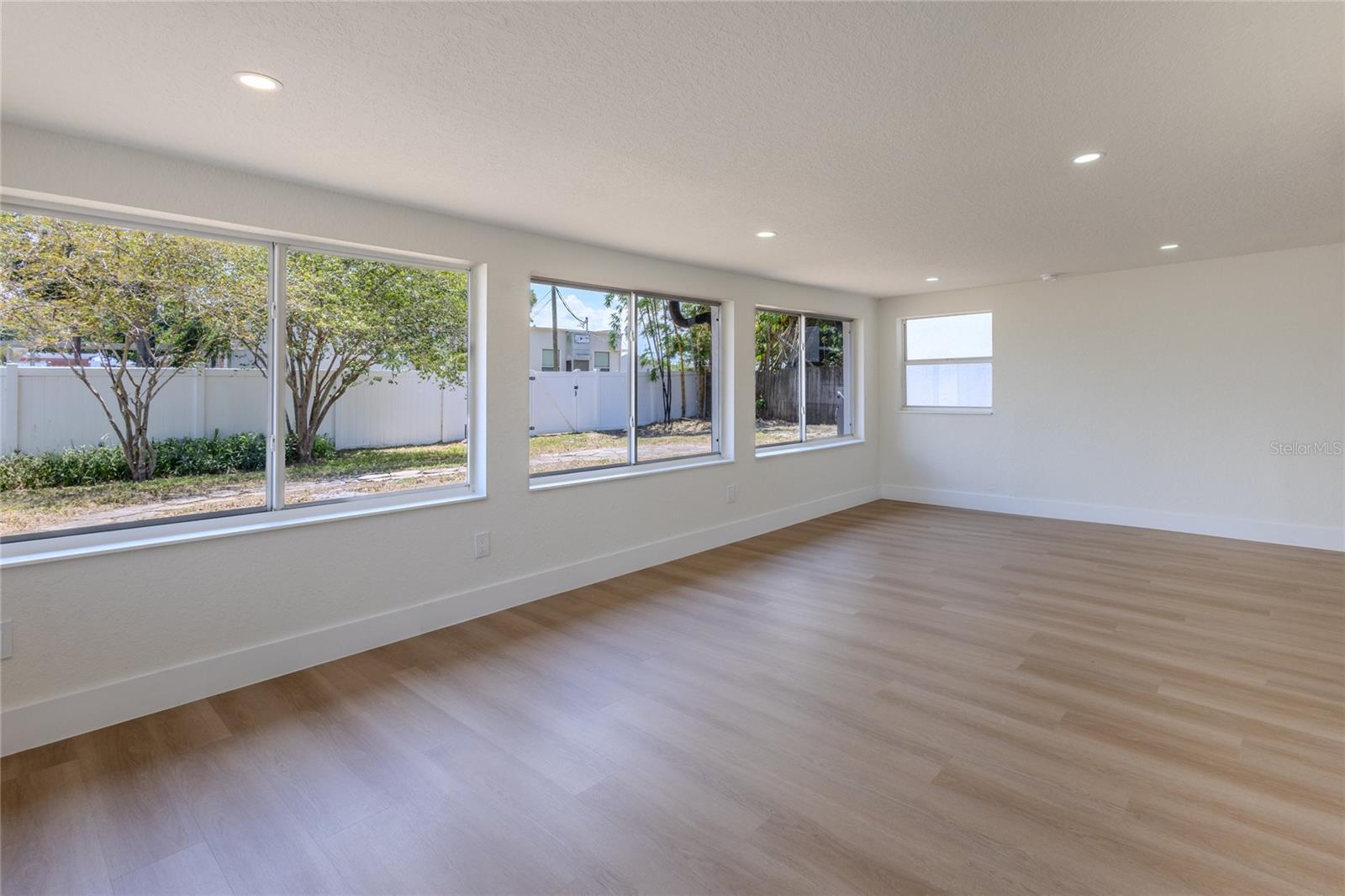 4502 S GRADY AVE — photo 24