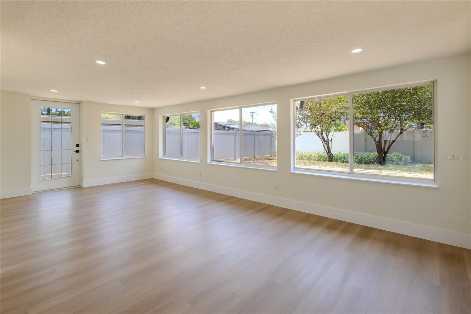 4502 S GRADY AVE — photo 19