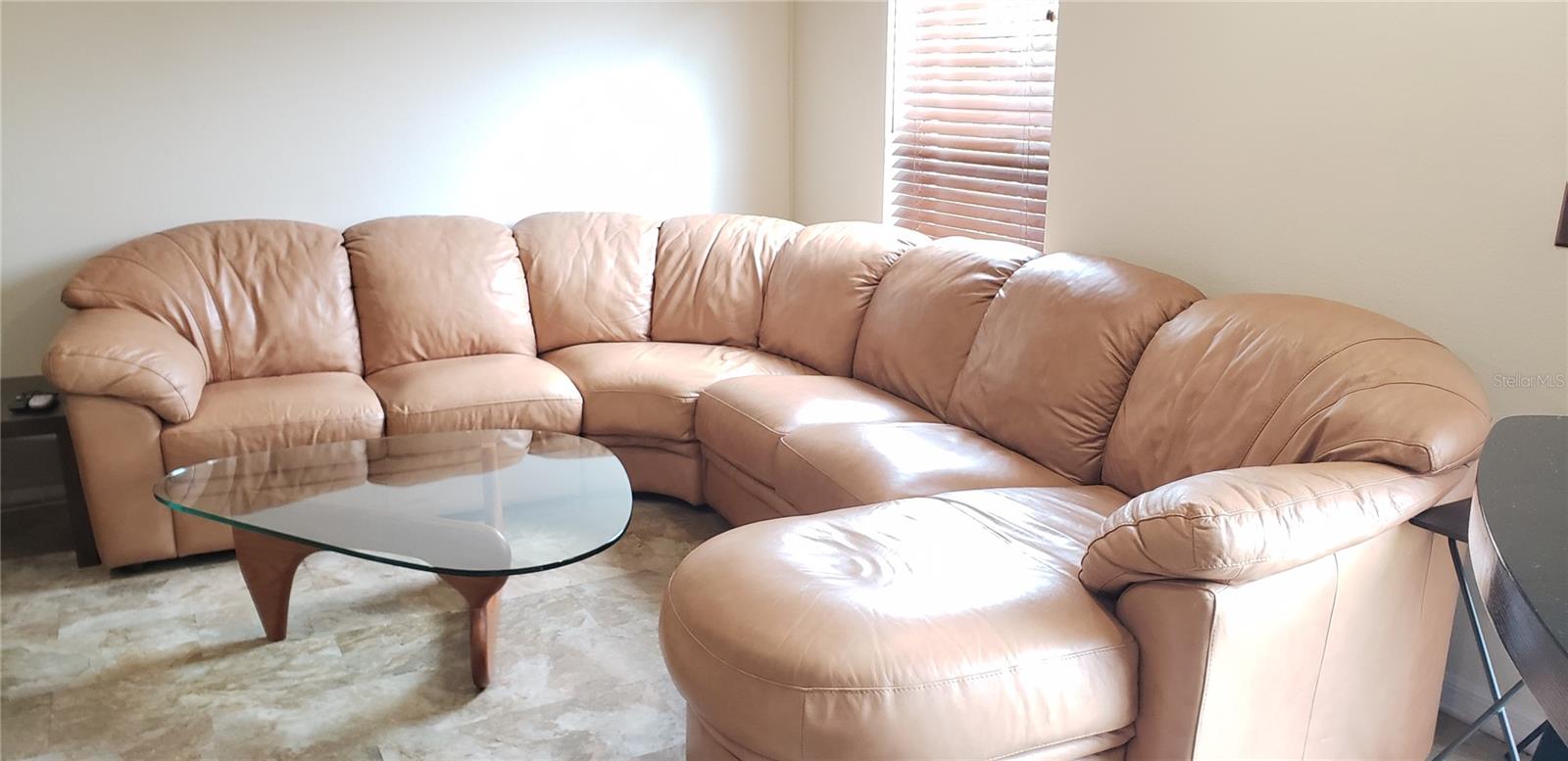 4560 ASHBURN SQUARE DR — photo 4