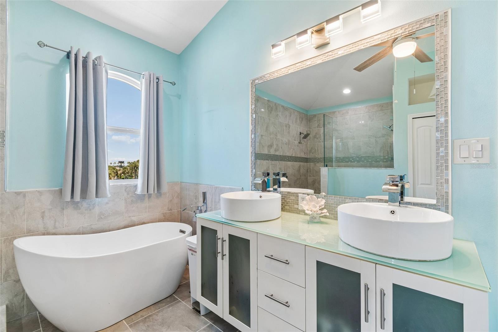 6121 LAFAYETTE ST — photo 46