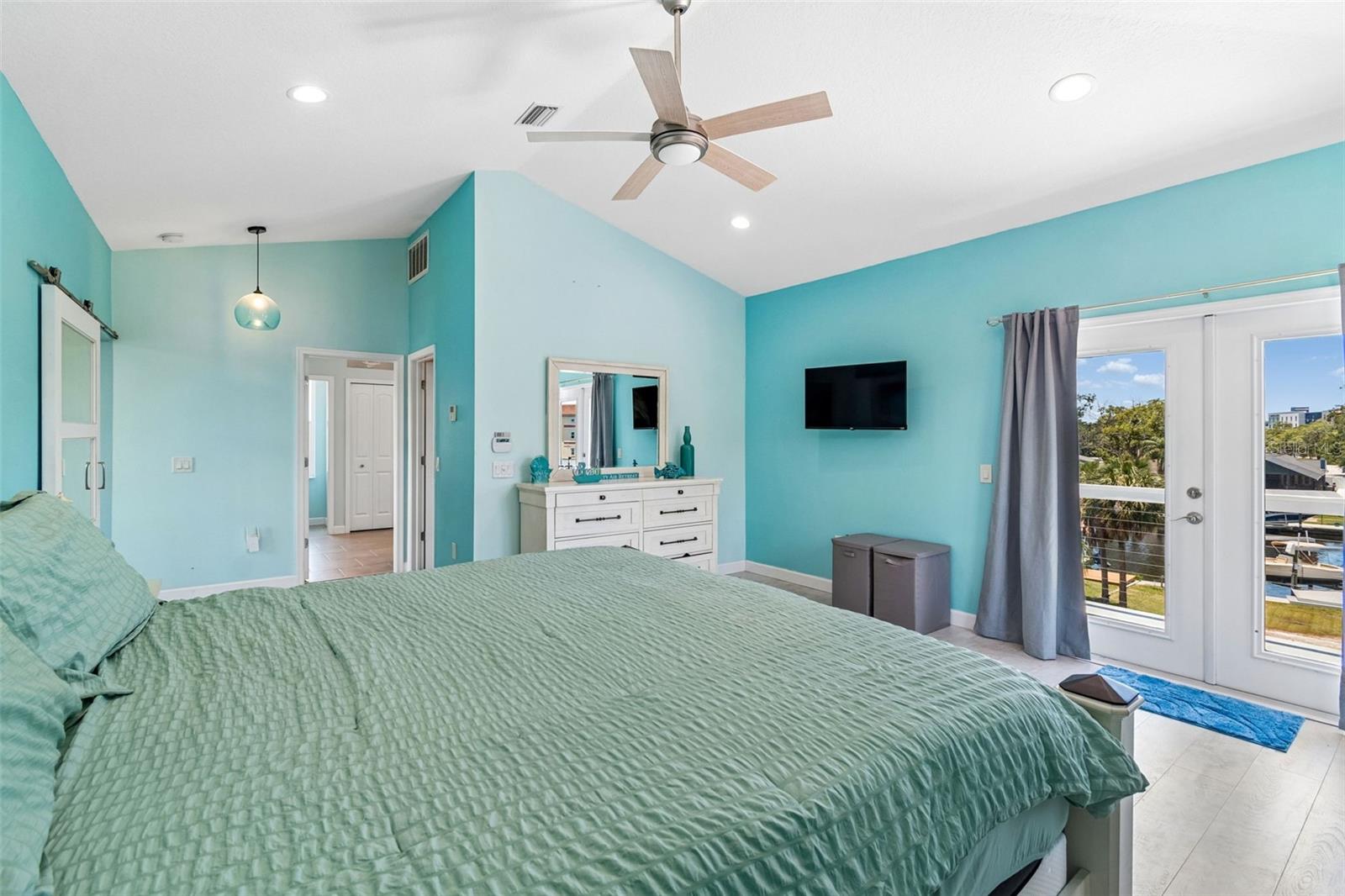 6121 LAFAYETTE ST — photo 39