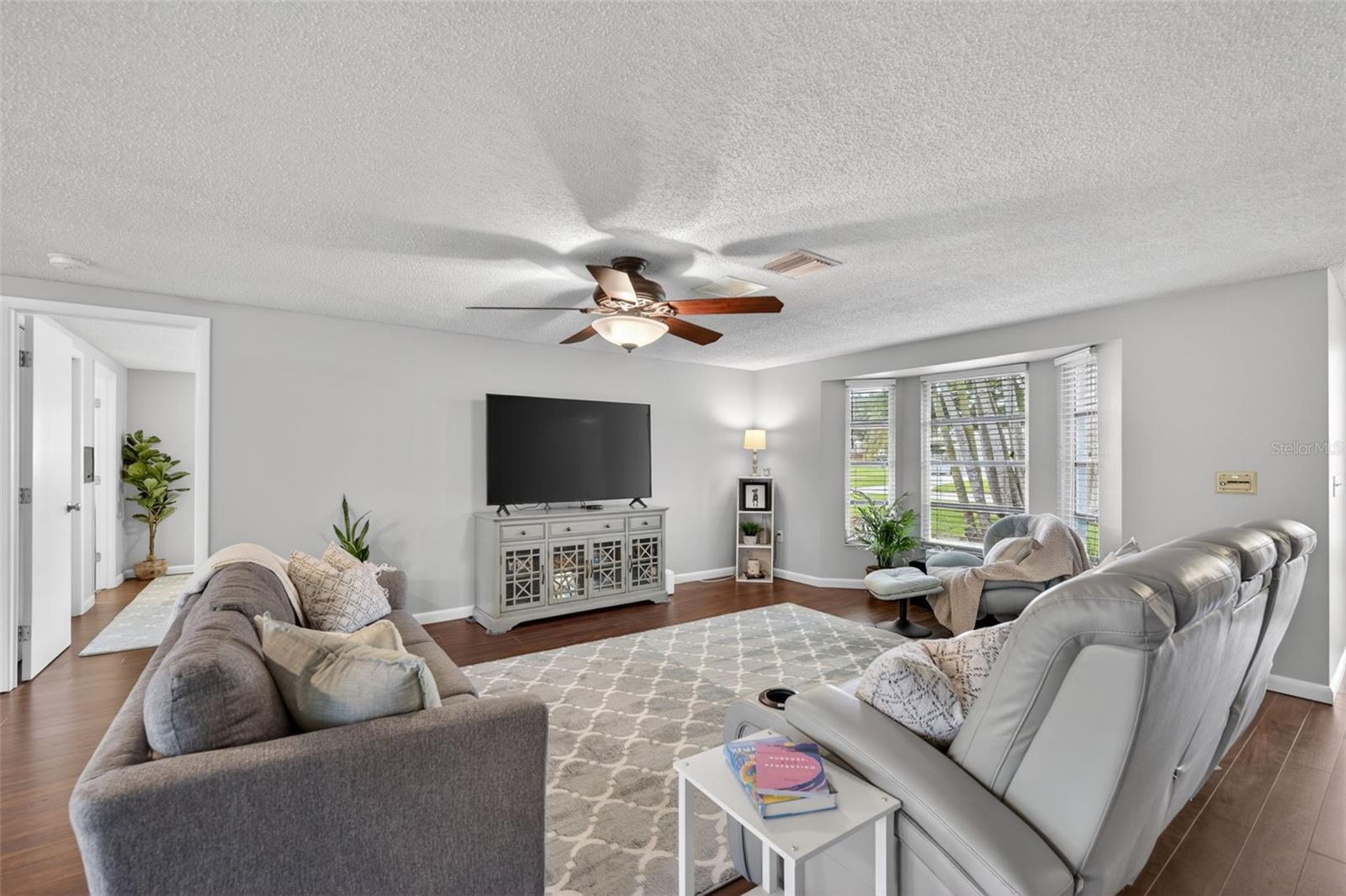 1226 PINE NEEDLE RD — photo 6