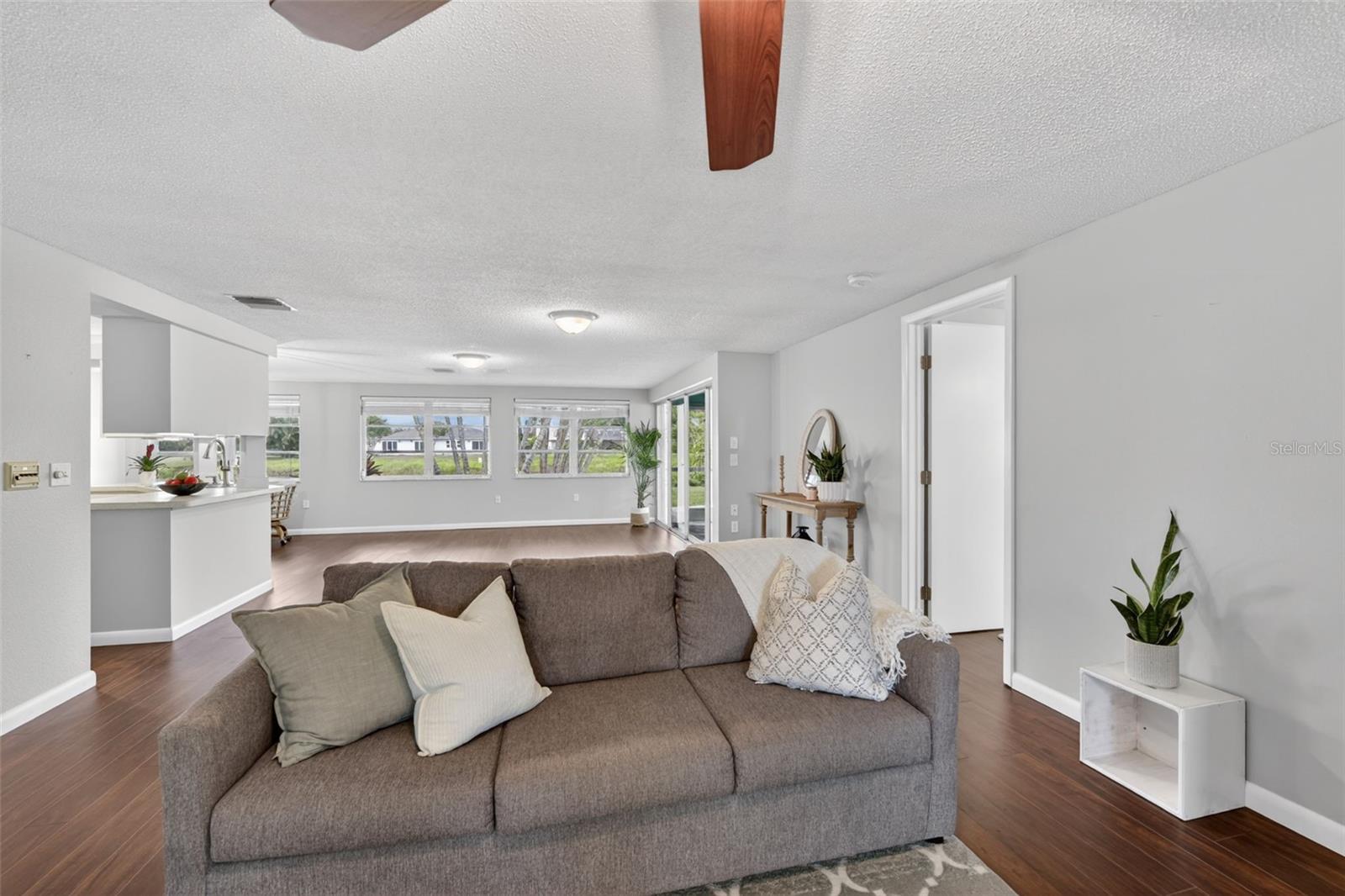 1226 PINE NEEDLE RD — photo 9