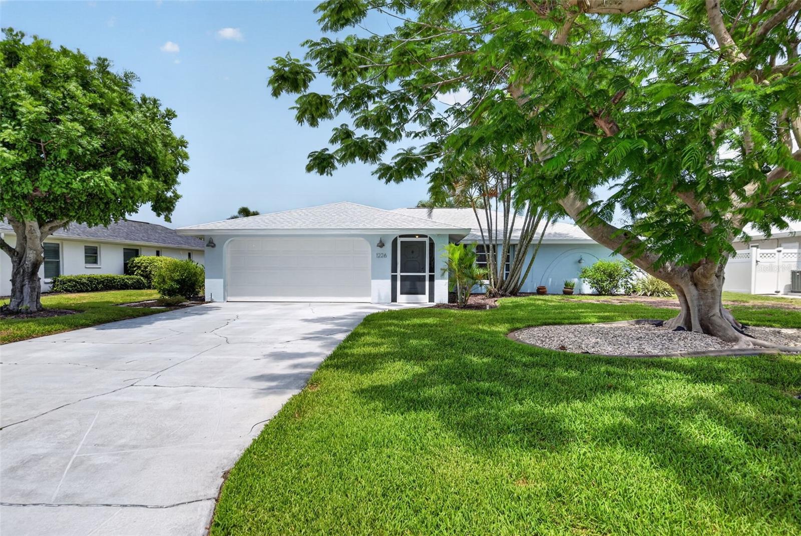 1226 PINE NEEDLE RD — photo 2