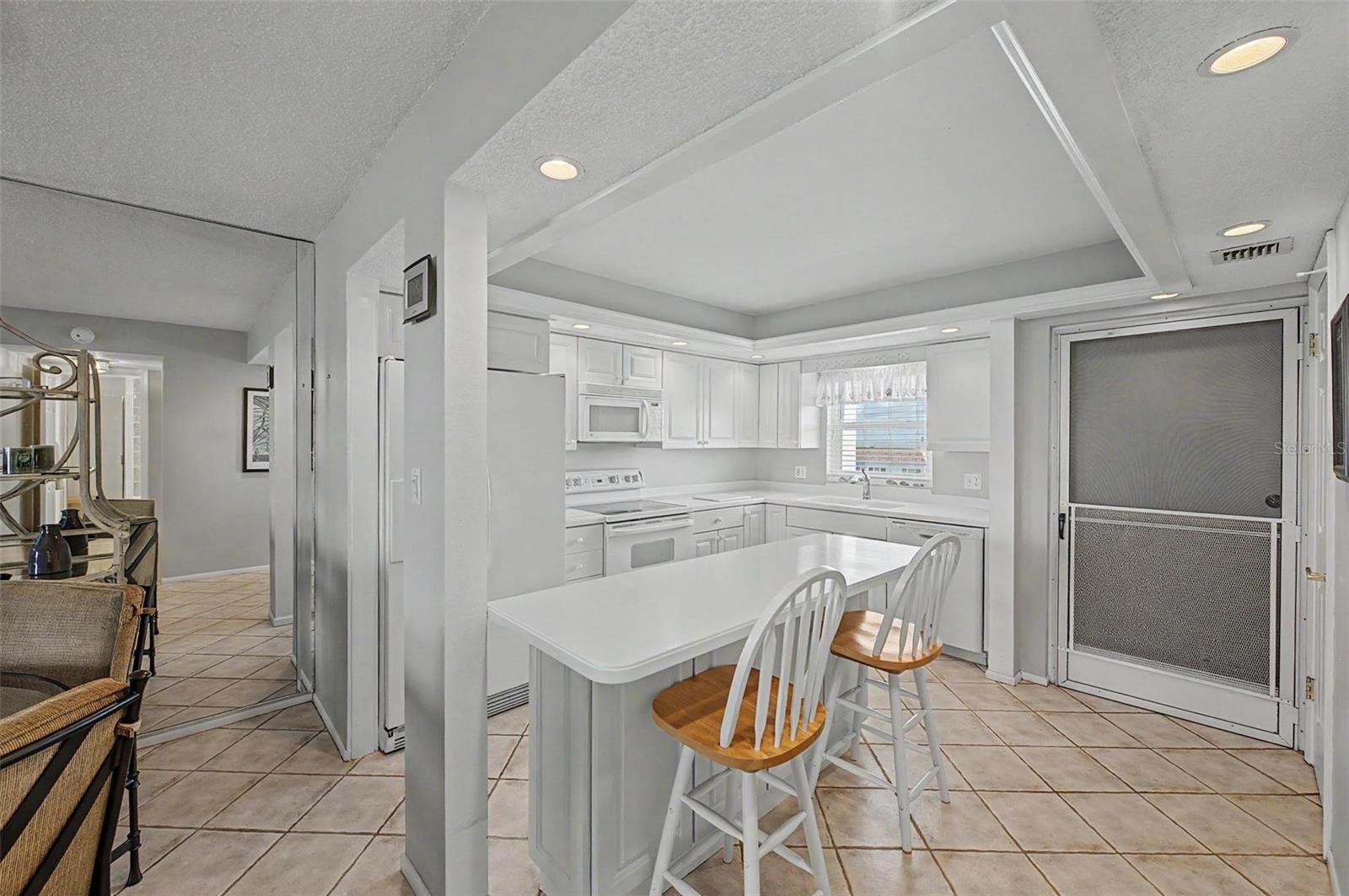 7 ELGIN PL #508 — photo 7