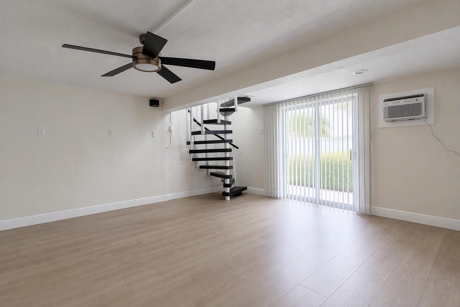 255 CAPRI CIR N #36 — photo 18