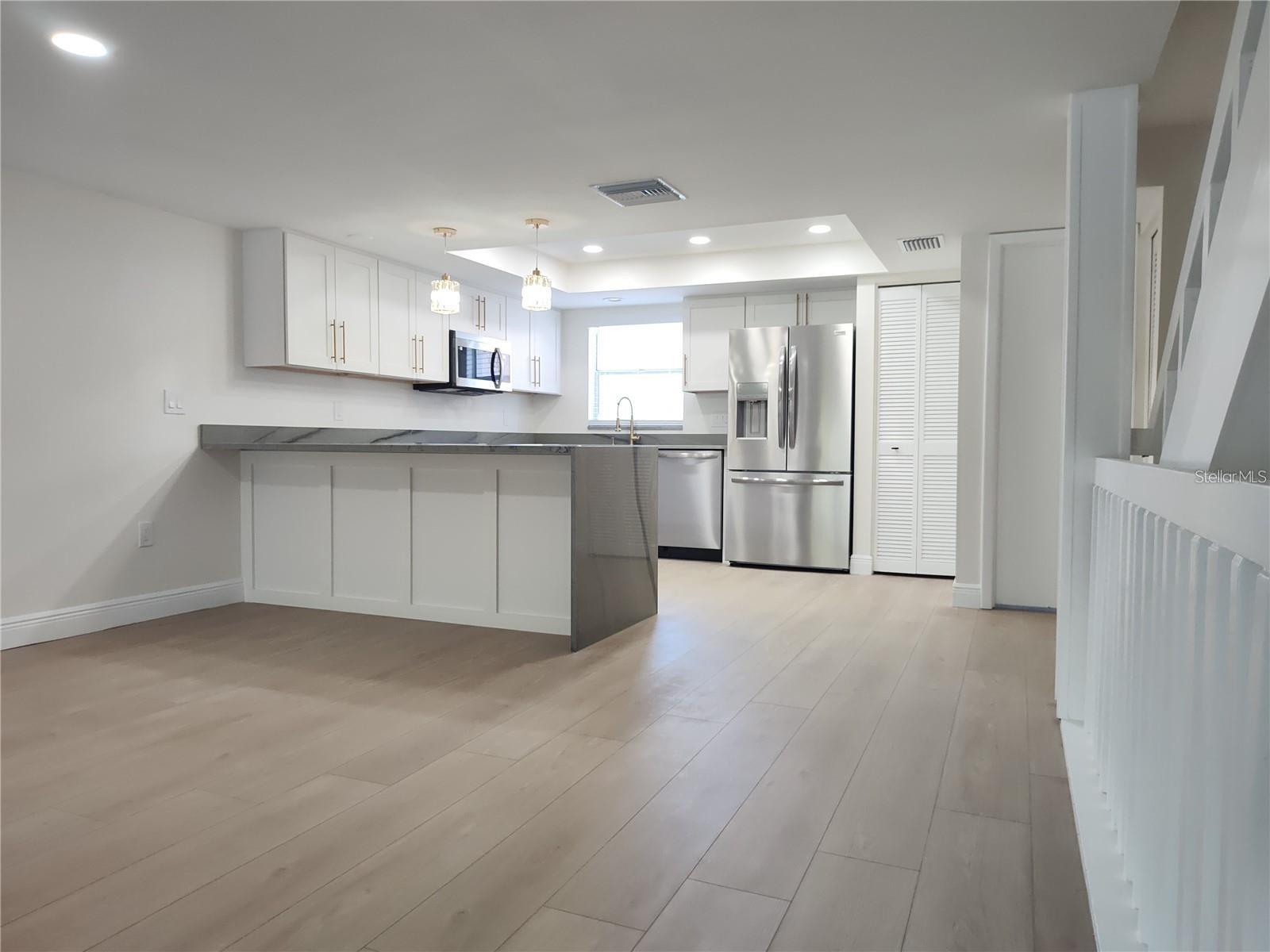 255 CAPRI CIR N #36 — photo 2