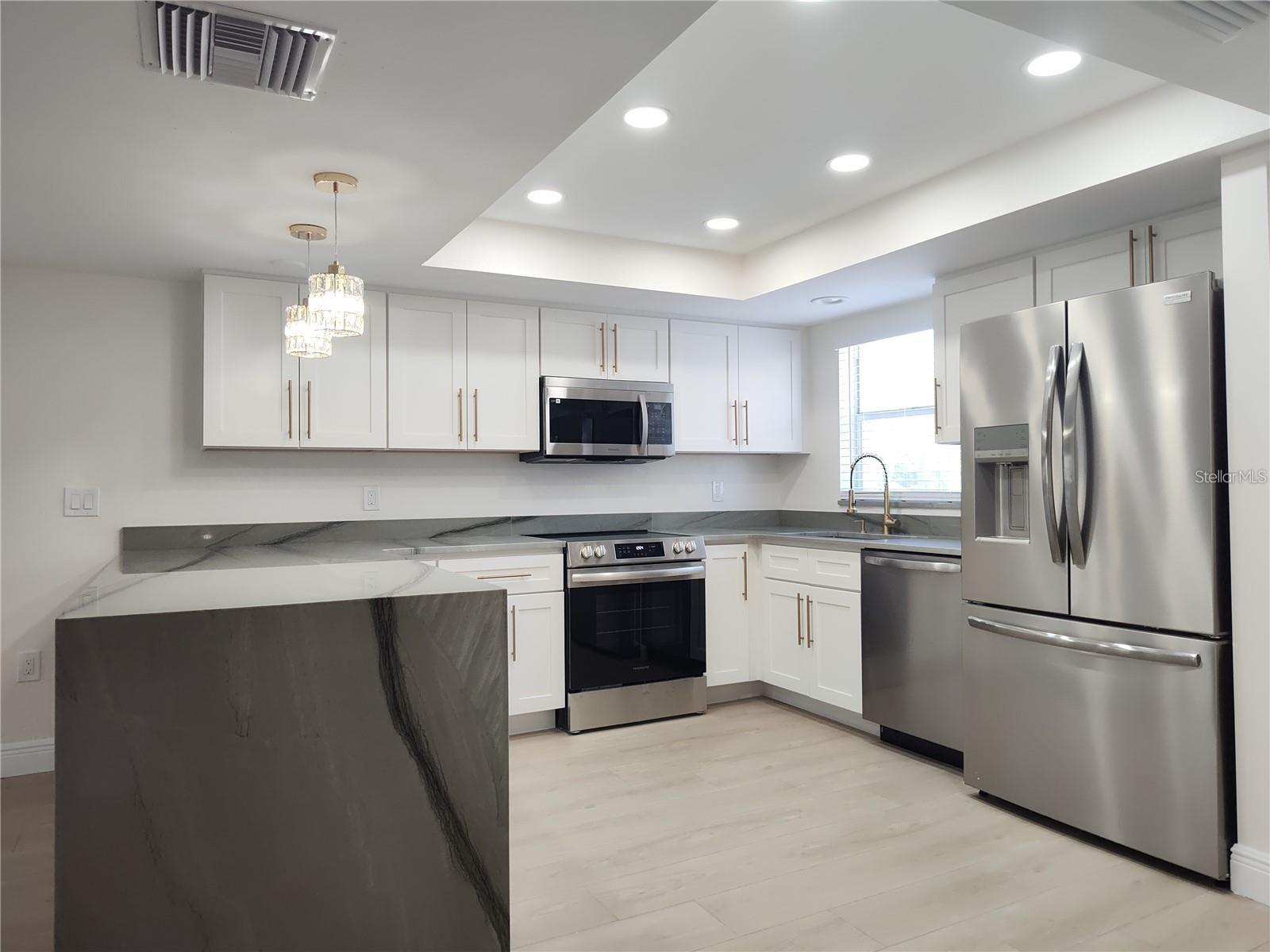 255 CAPRI CIR N #36 — photo 4