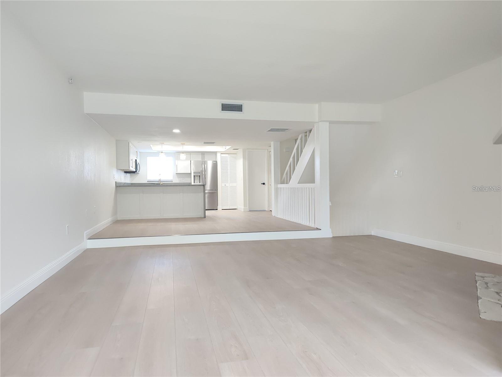 255 CAPRI CIR N #36 — photo 8