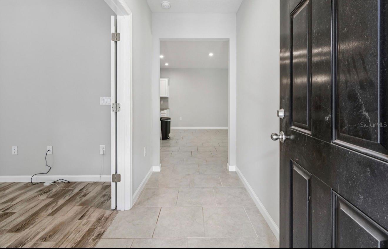 18307 TURNING LEAF CIR — photo 9