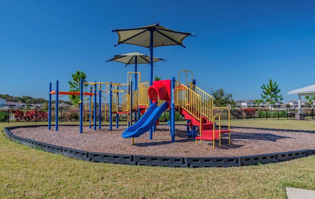 18307 TURNING LEAF CIR — photo 33