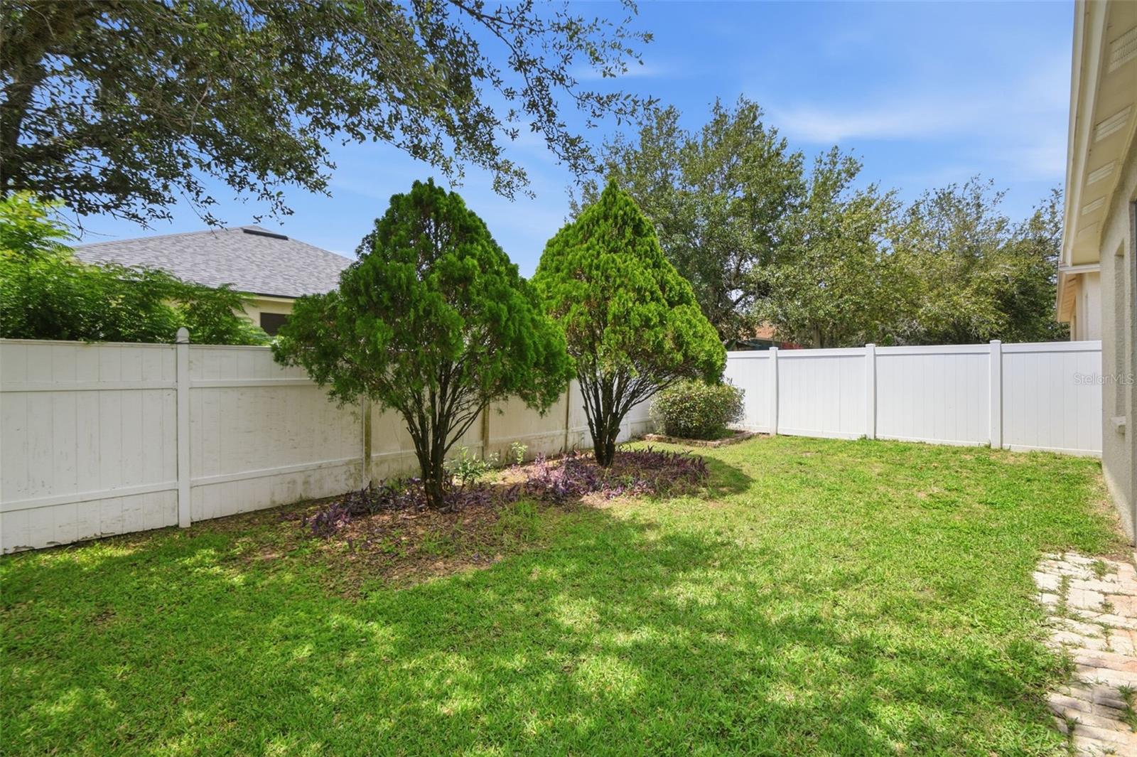 427 FERN GULLEY DR — photo 46