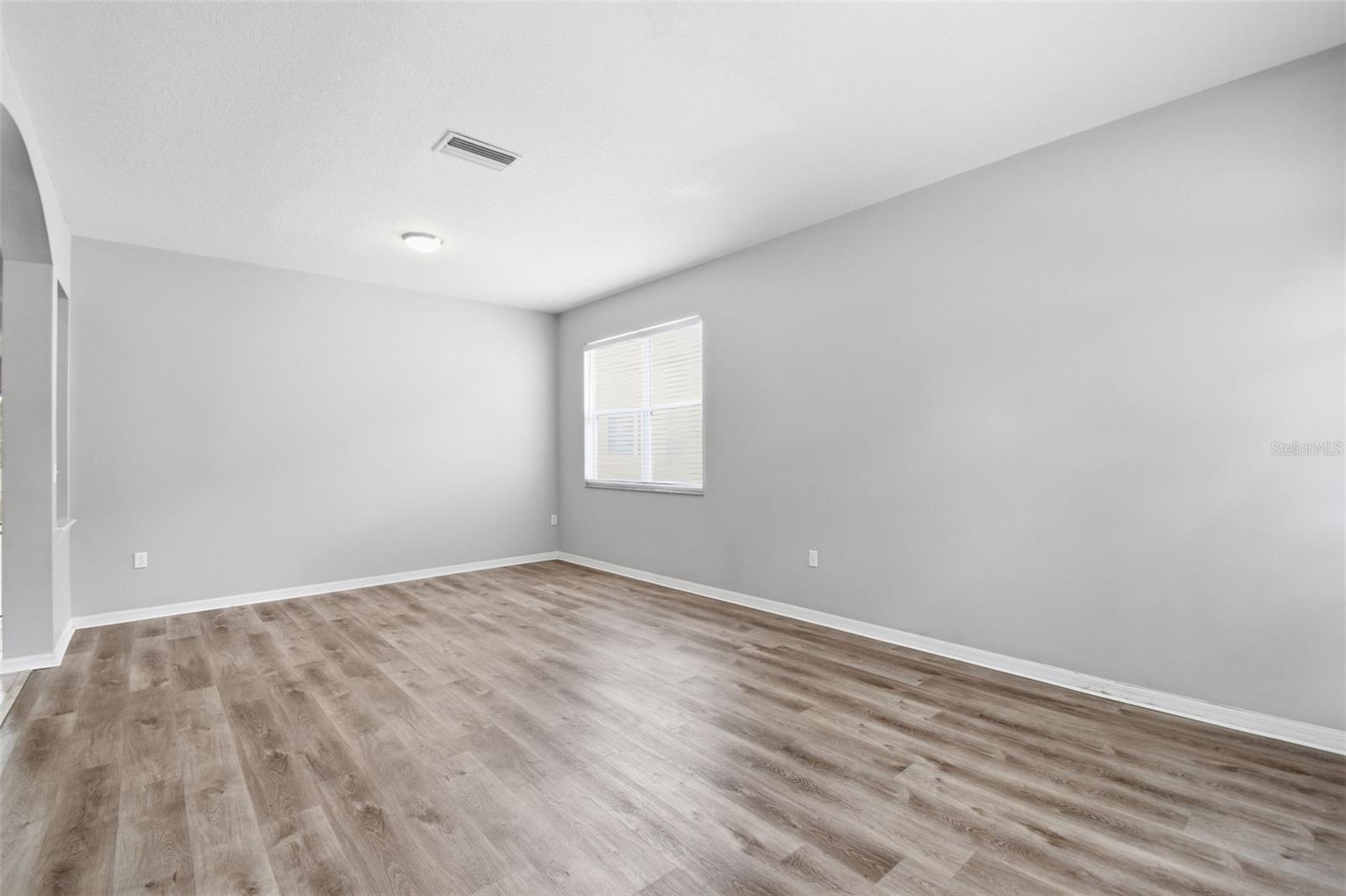 427 FERN GULLEY DR — photo 38