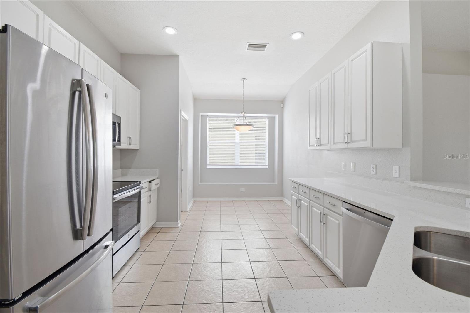 427 FERN GULLEY DR — photo 14