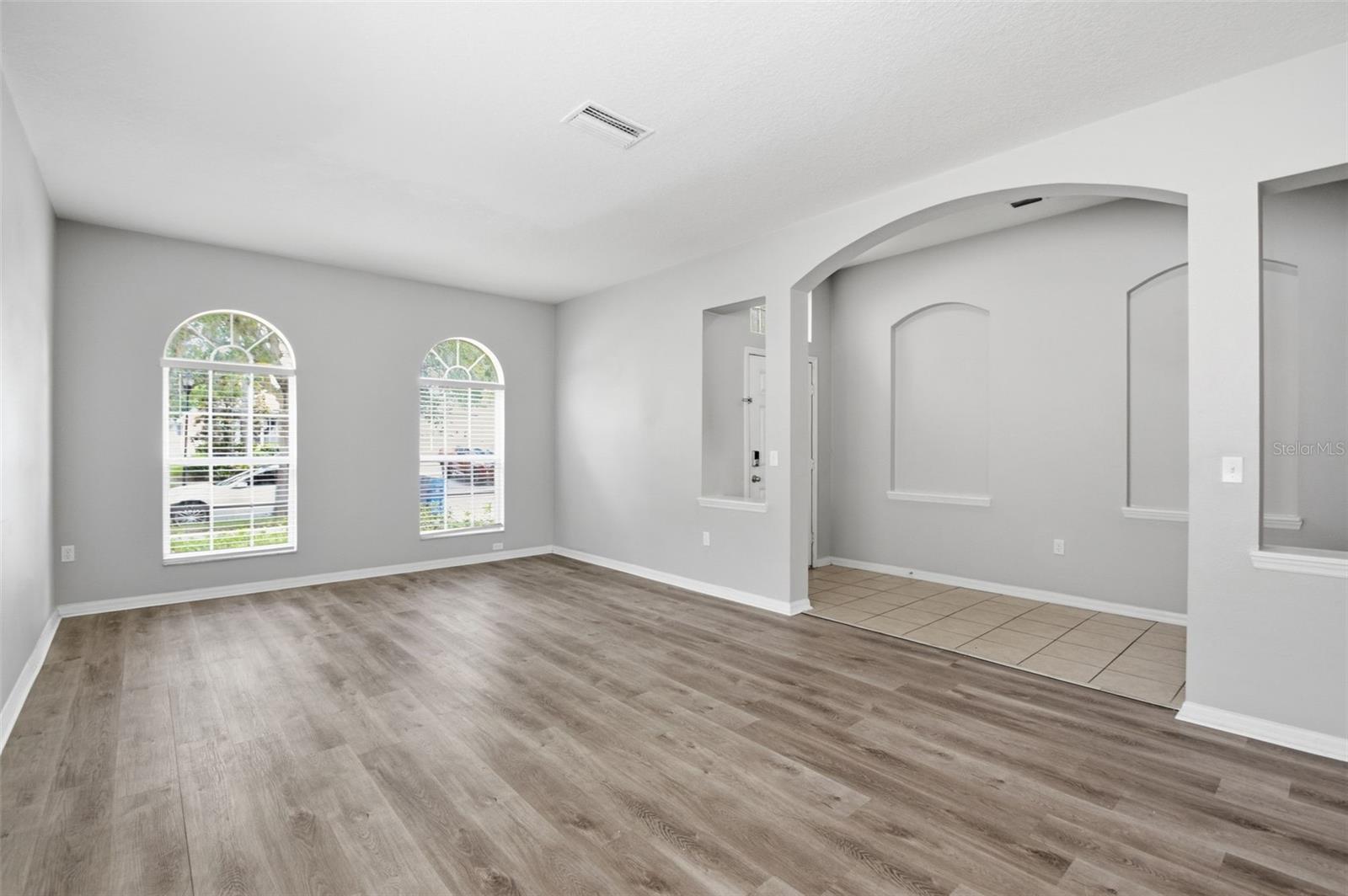 427 FERN GULLEY DR — photo 10