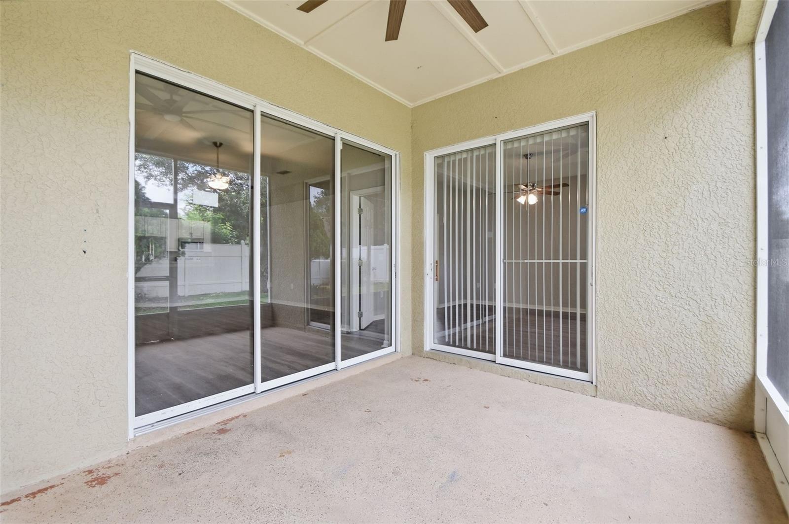 427 FERN GULLEY DR — photo 45
