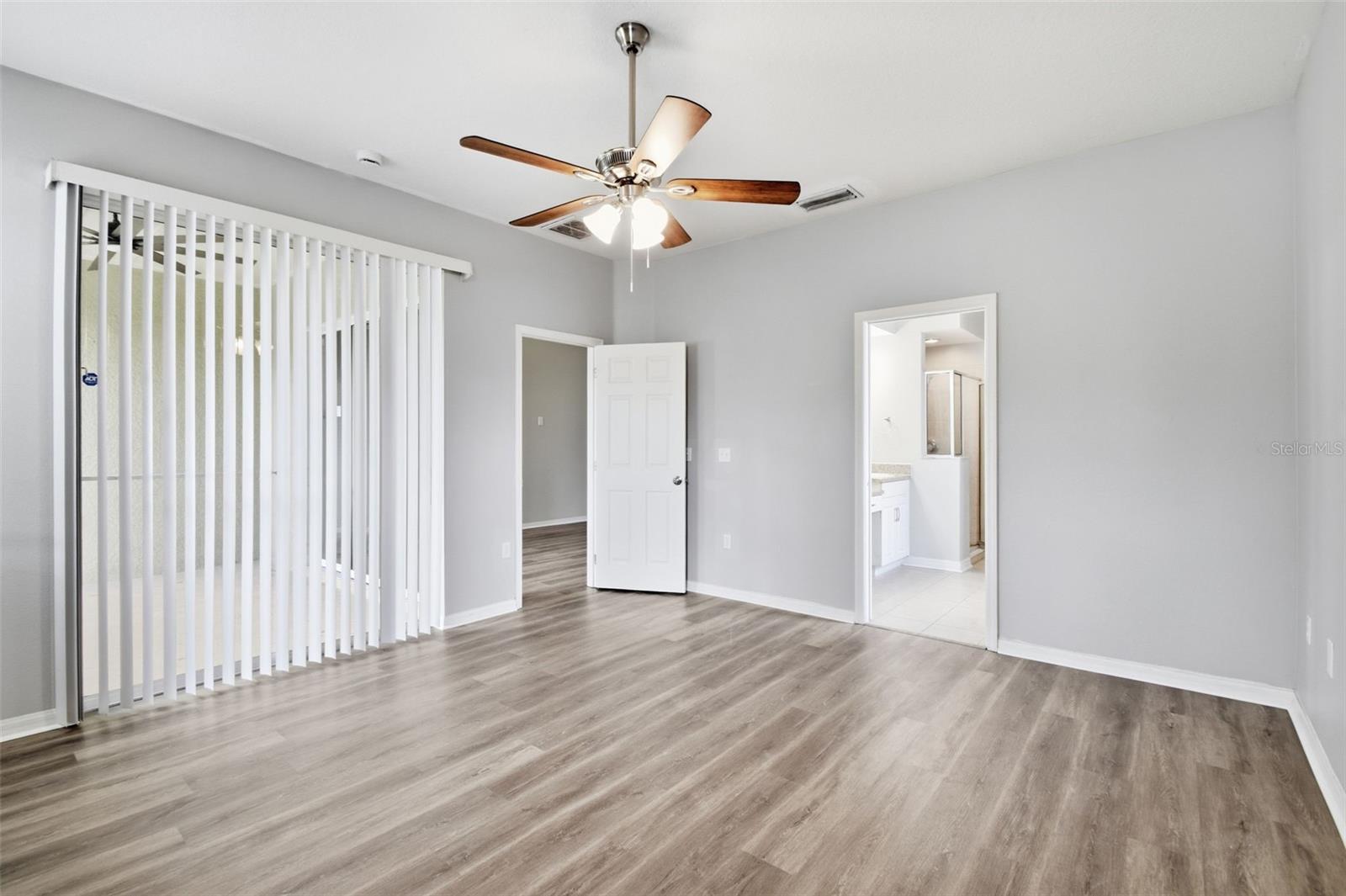 427 FERN GULLEY DR — photo 25