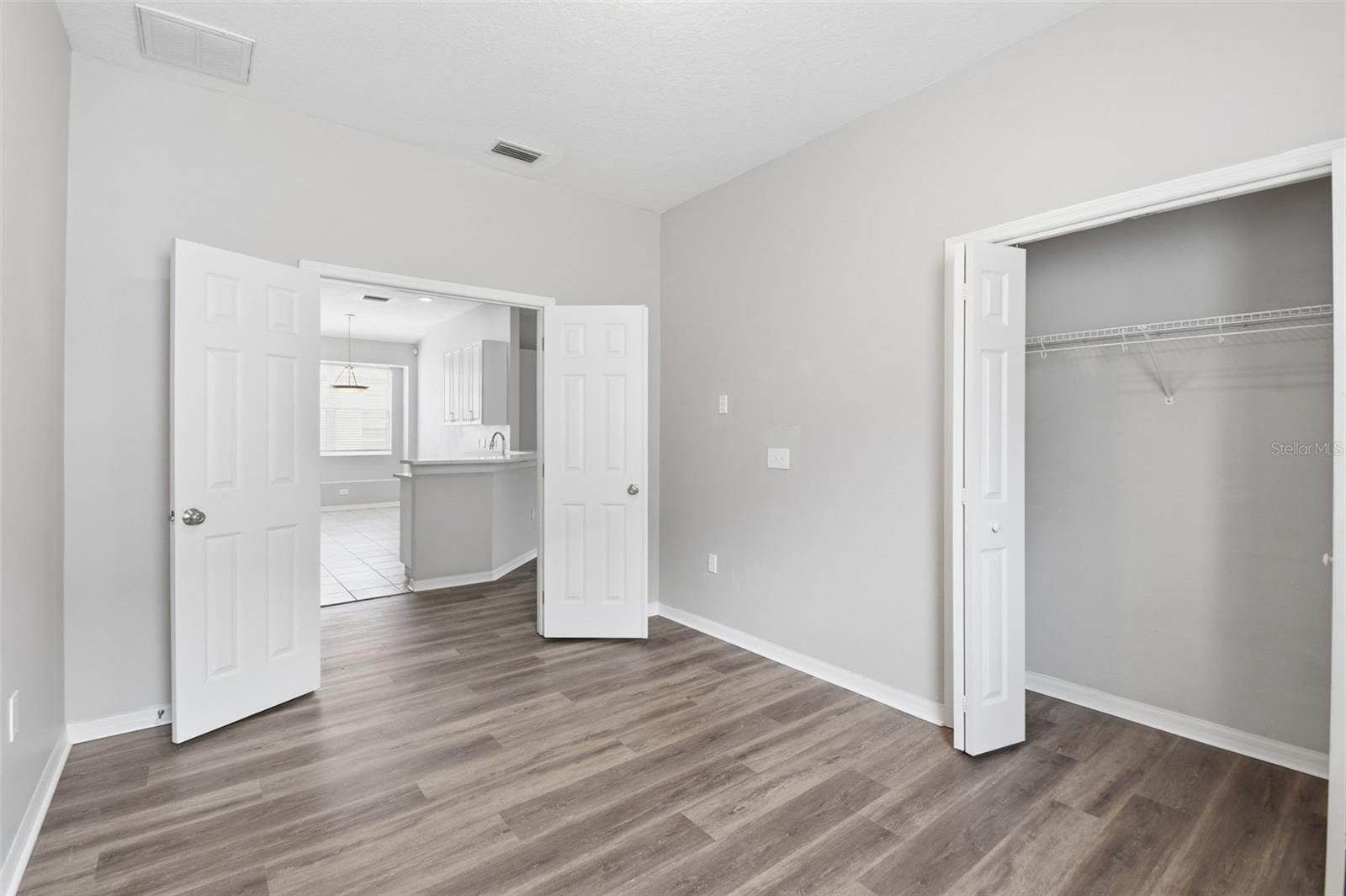 427 FERN GULLEY DR — photo 34