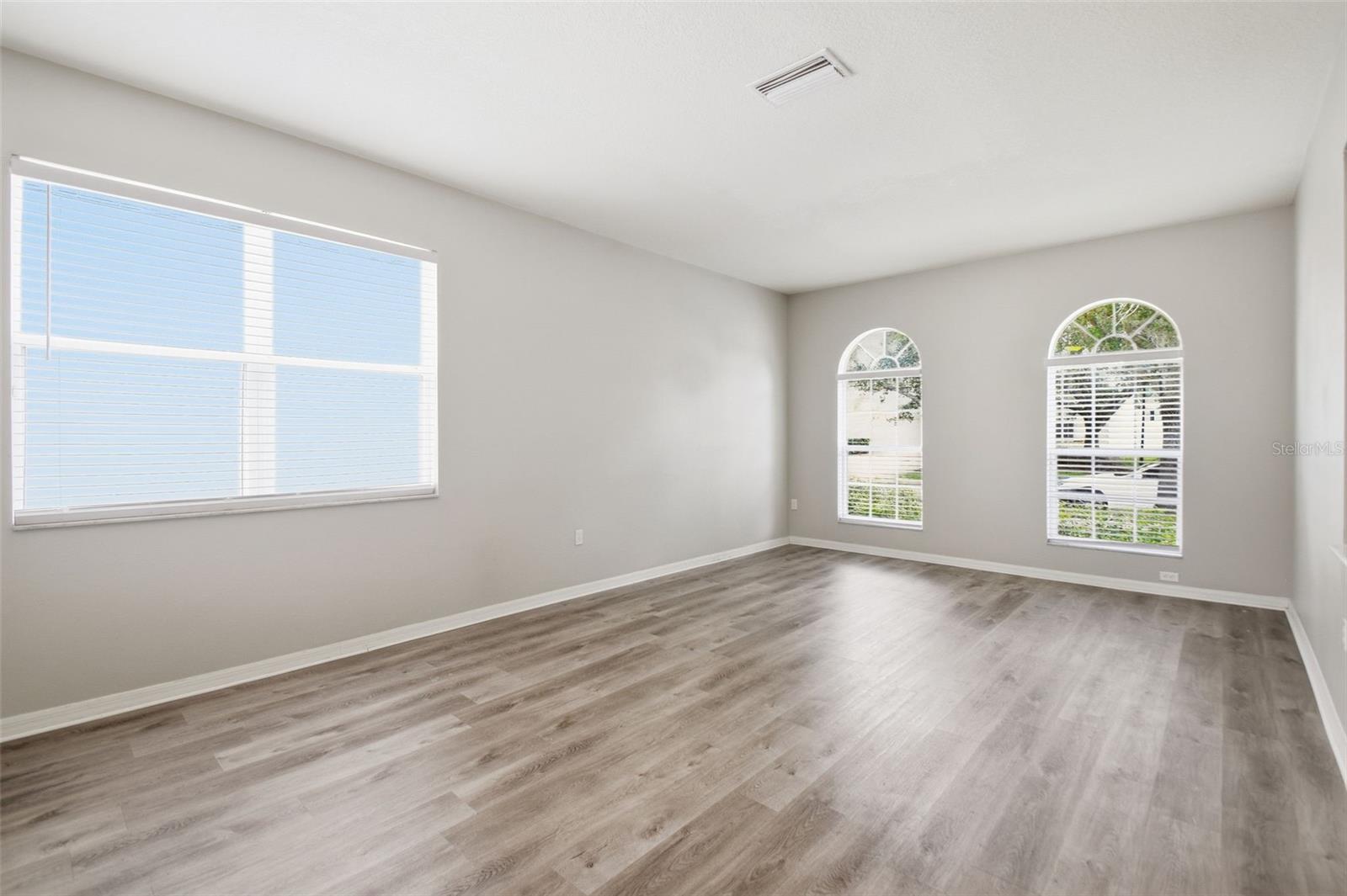427 FERN GULLEY DR — photo 36