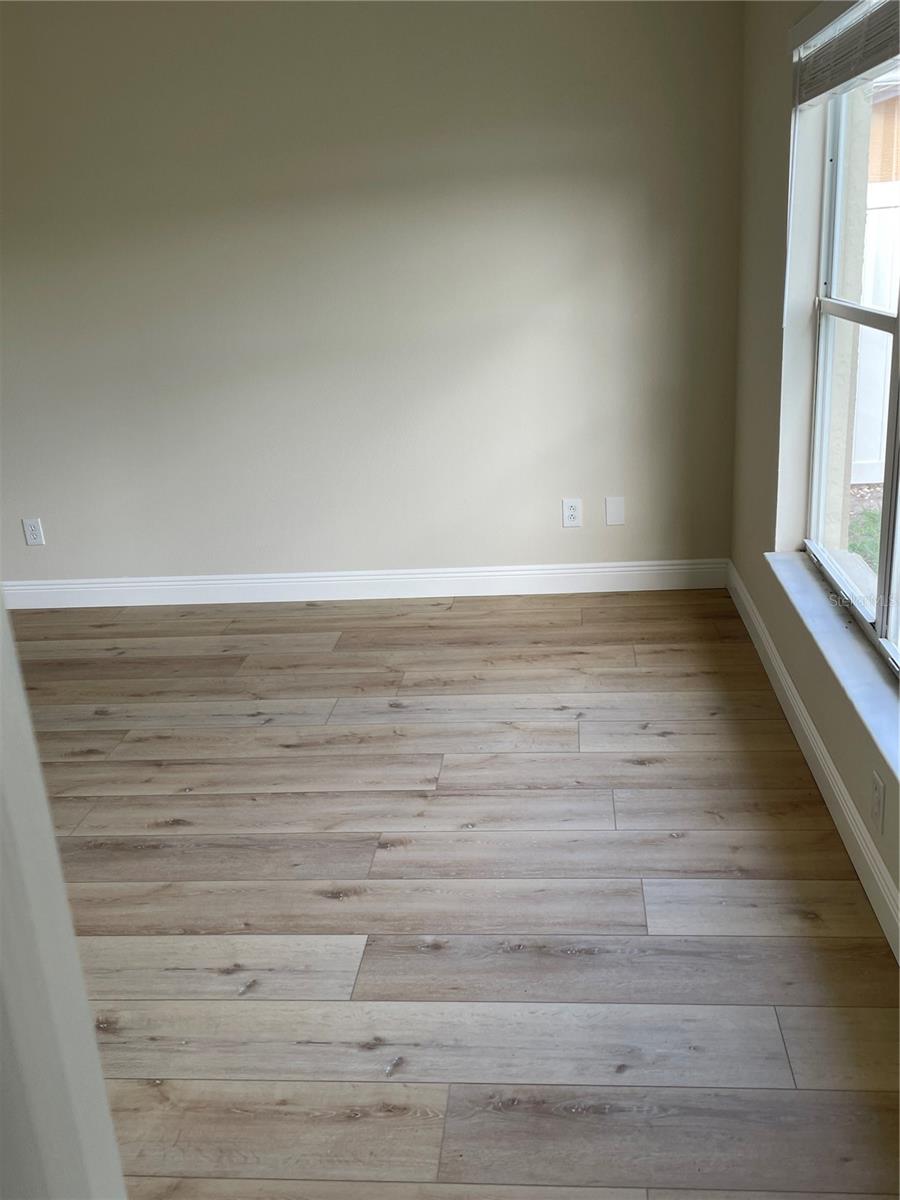 Home in RIVERVIEW — photo 7
