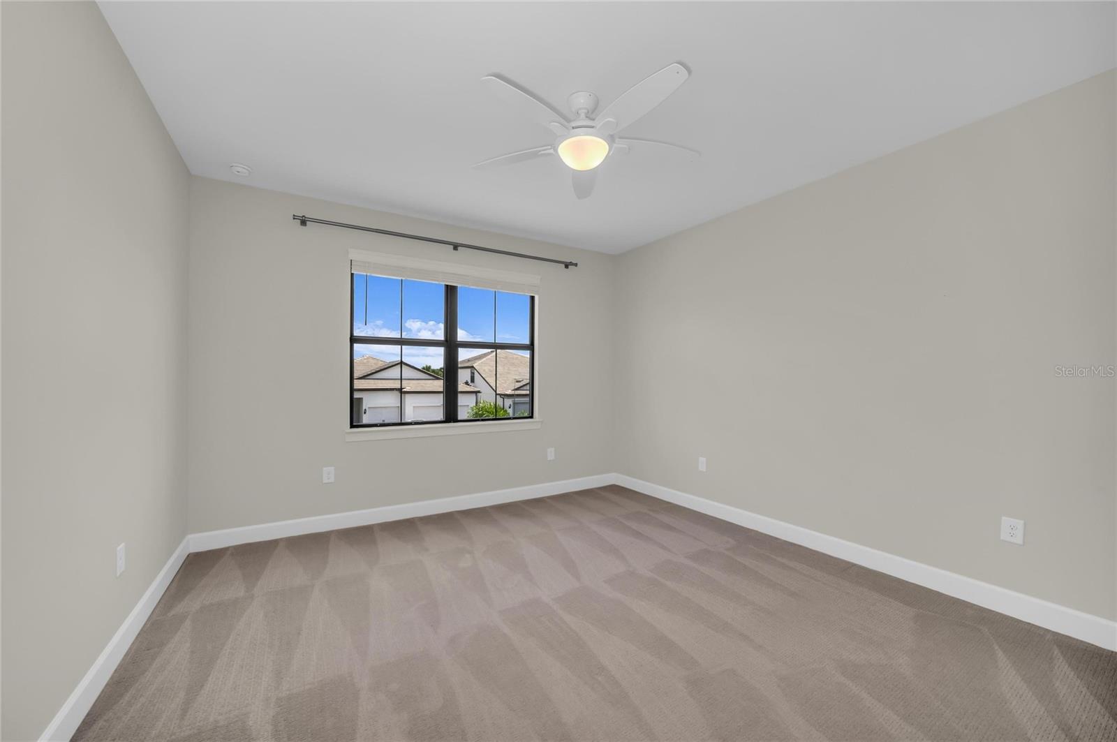 16438 SLATE PL — photo 40