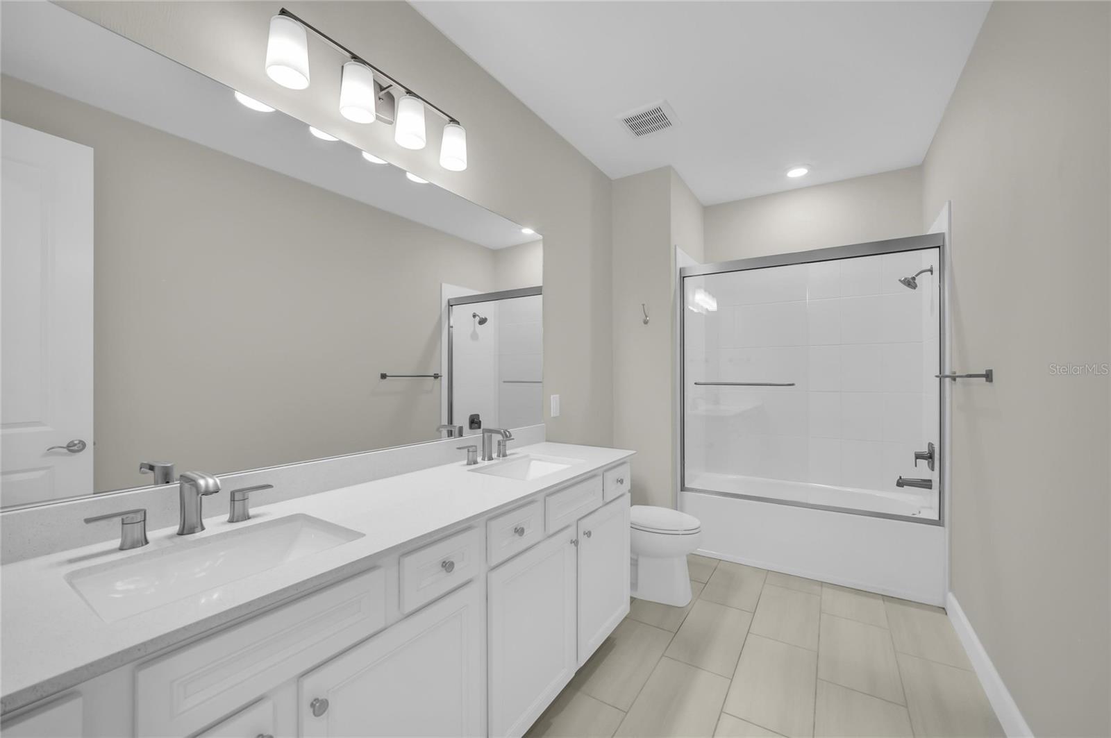 16438 SLATE PL — photo 43