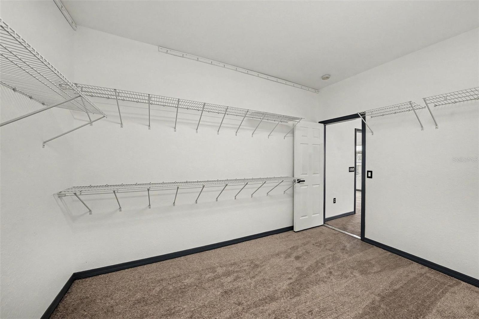 14906 MAN O WAR DR — photo 33