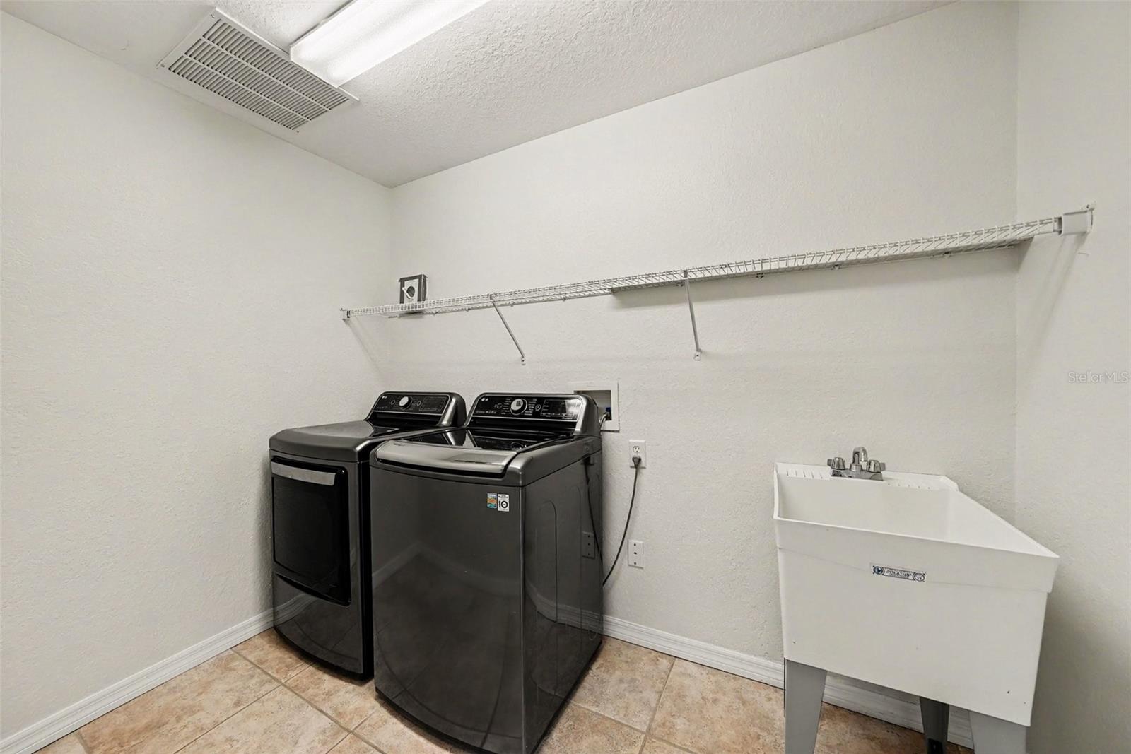 14906 MAN O WAR DR — photo 26
