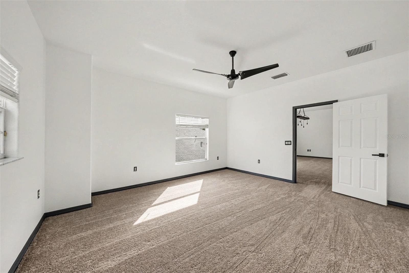 14906 MAN O WAR DR — photo 32