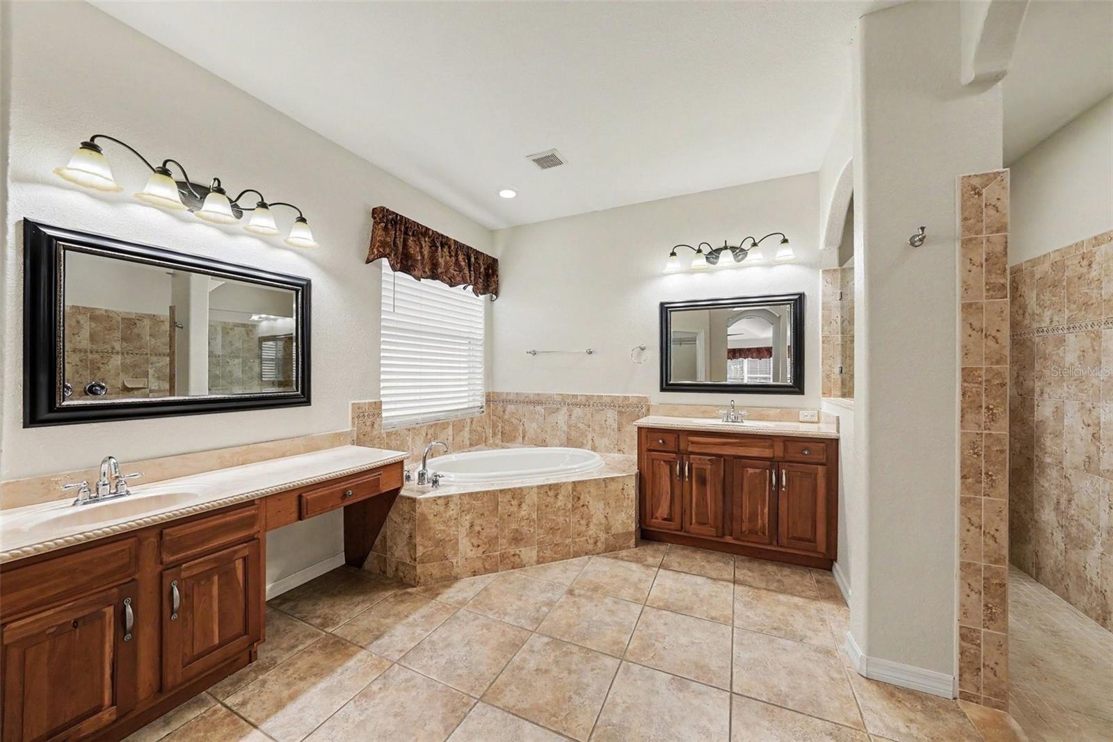 14906 MAN O WAR DR — photo 17