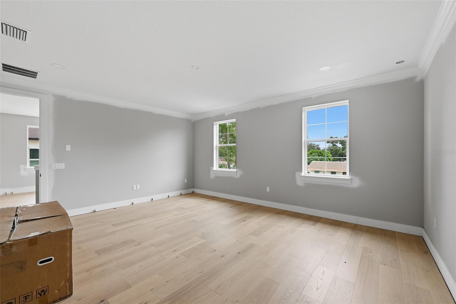 6705 S HIMES AVE — photo 13
