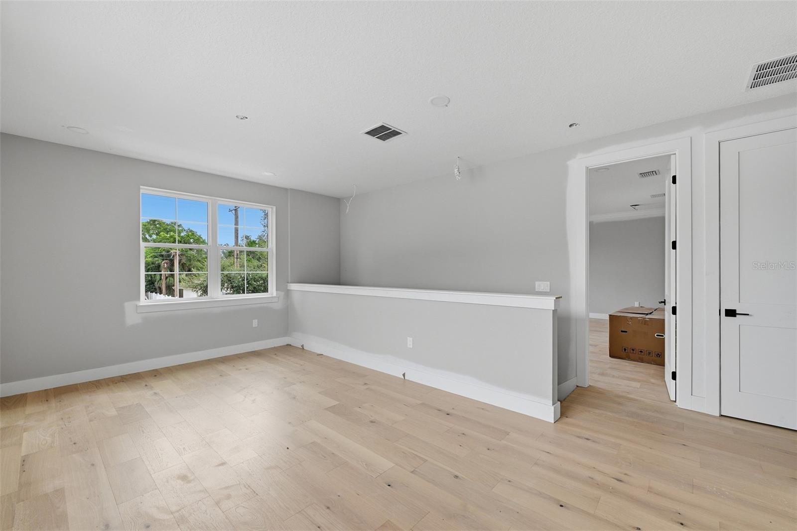 6705 S HIMES AVE — photo 10