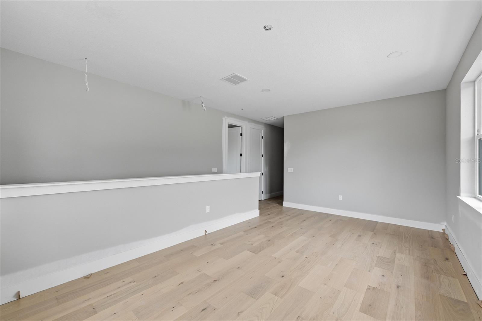 6705 S HIMES AVE — photo 11
