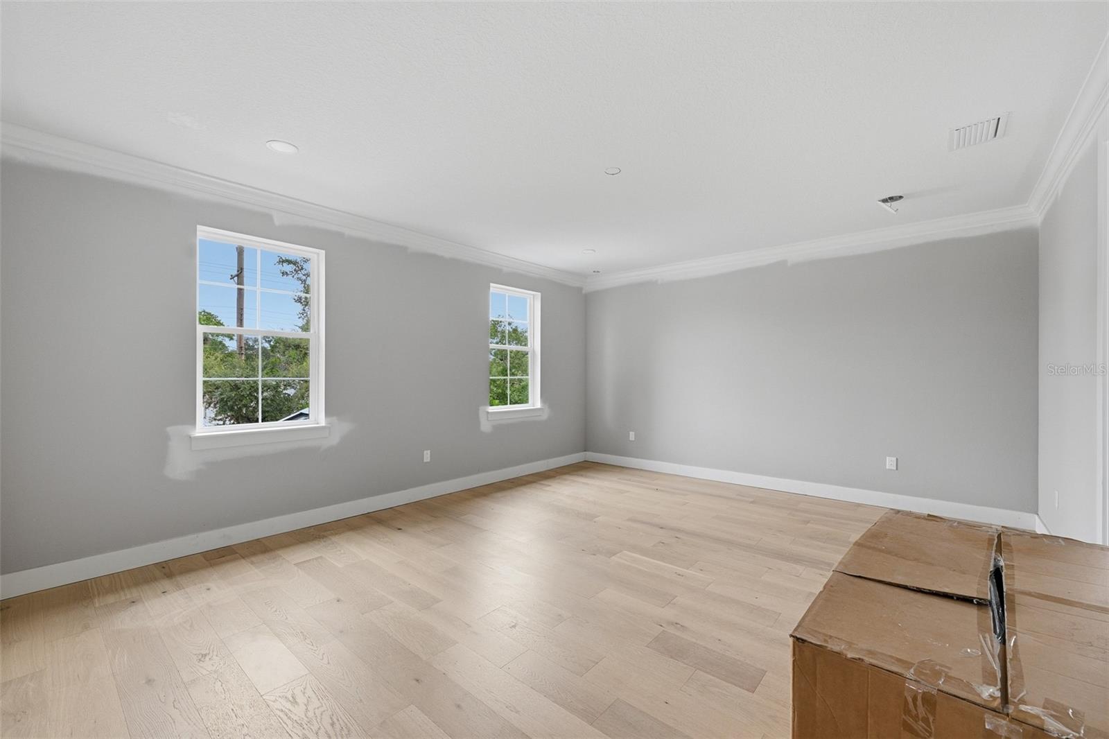 6705 S HIMES AVE — photo 12