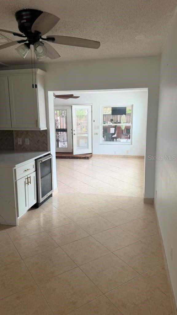 6412 N WOODLYNNE AVE — photo 3