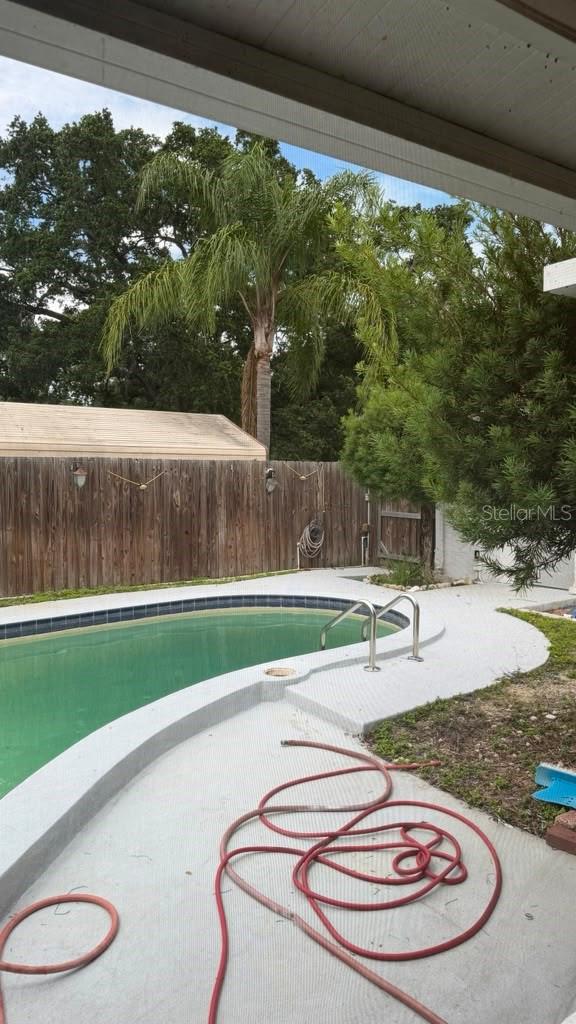 6412 N WOODLYNNE AVE — photo 22