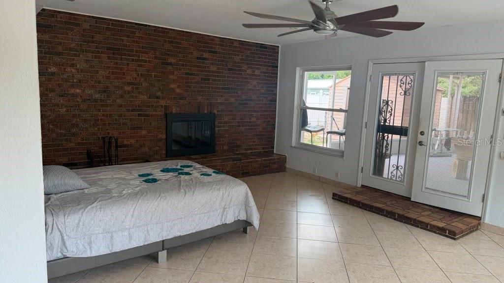 6412 N WOODLYNNE AVE — photo 18