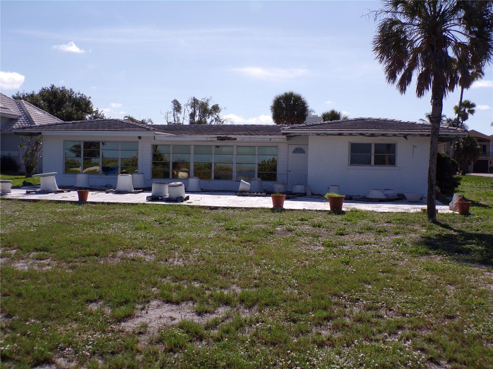 1124 SUNSET DR — photo 4