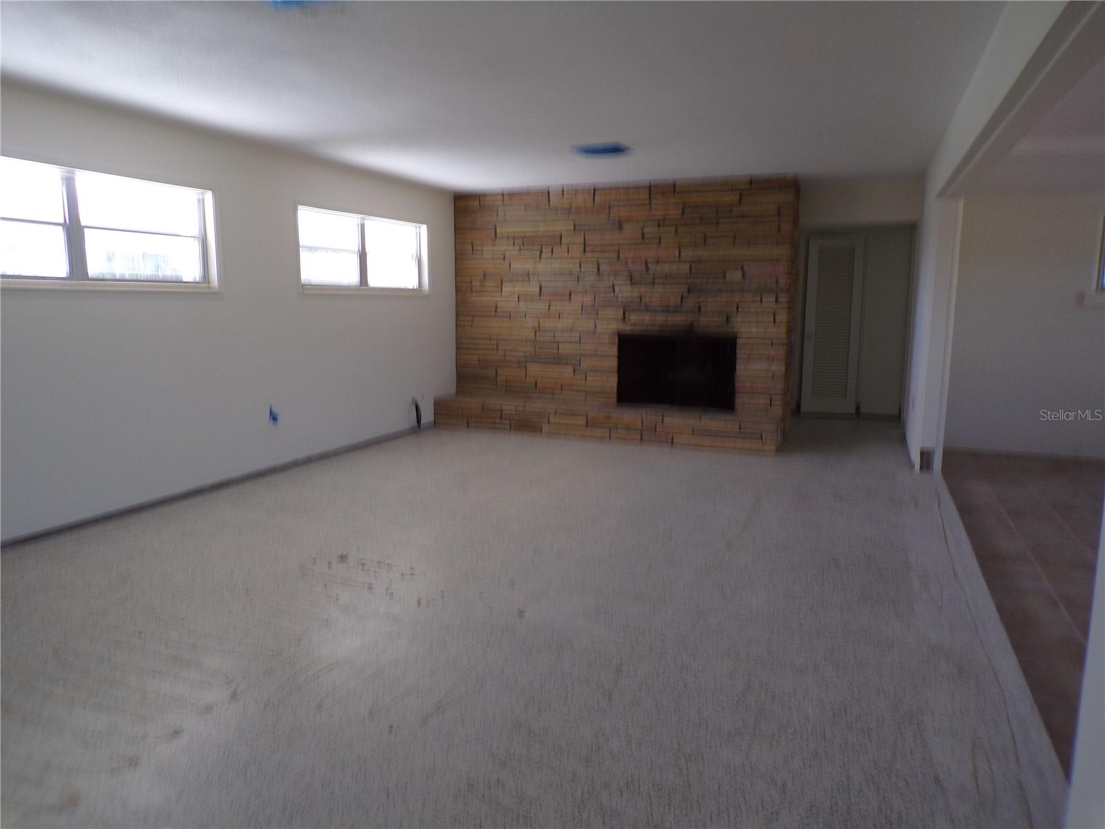 1124 SUNSET DR — photo 23