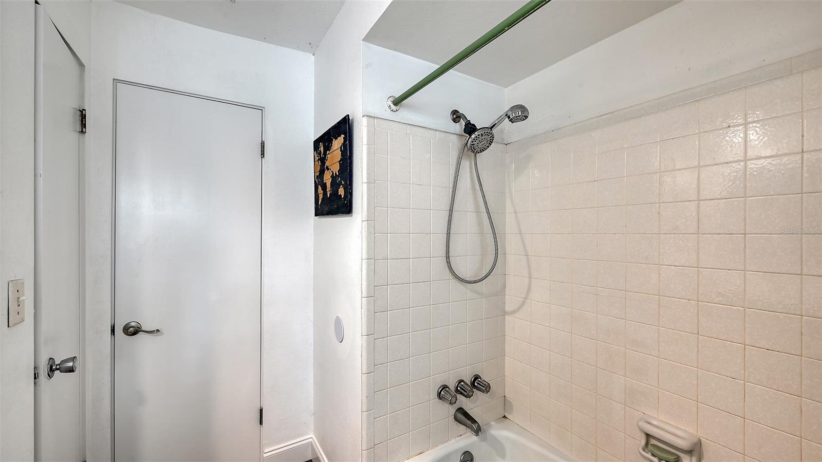 2103 LUSITANIA DR — photo 29