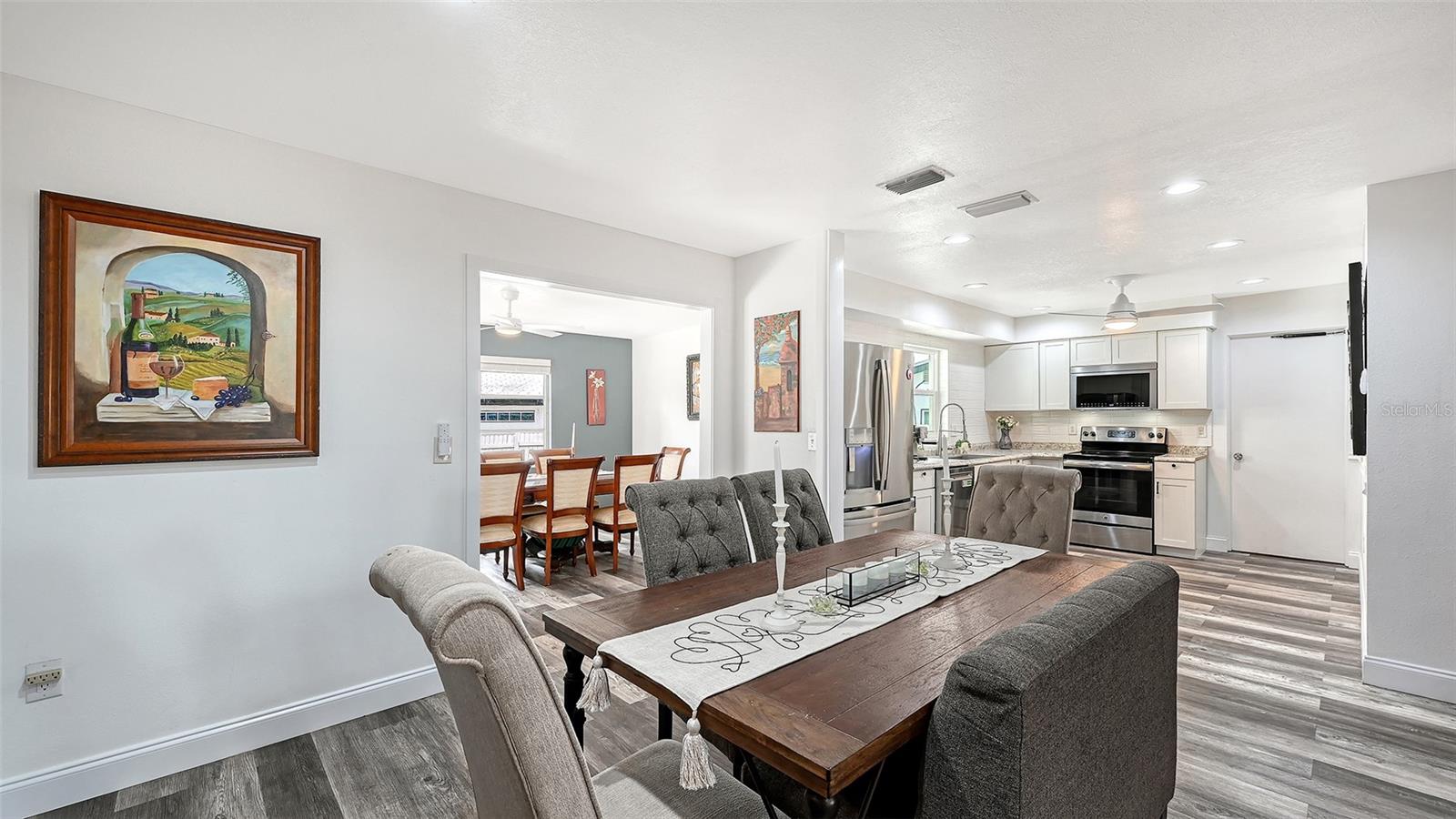 2103 LUSITANIA DR — photo 12