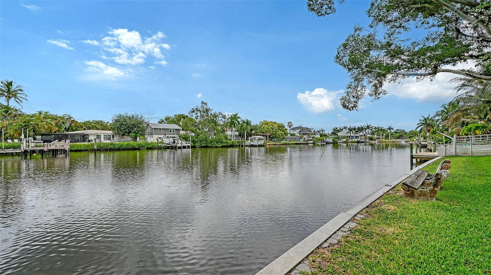 2103 LUSITANIA DR — photo 38