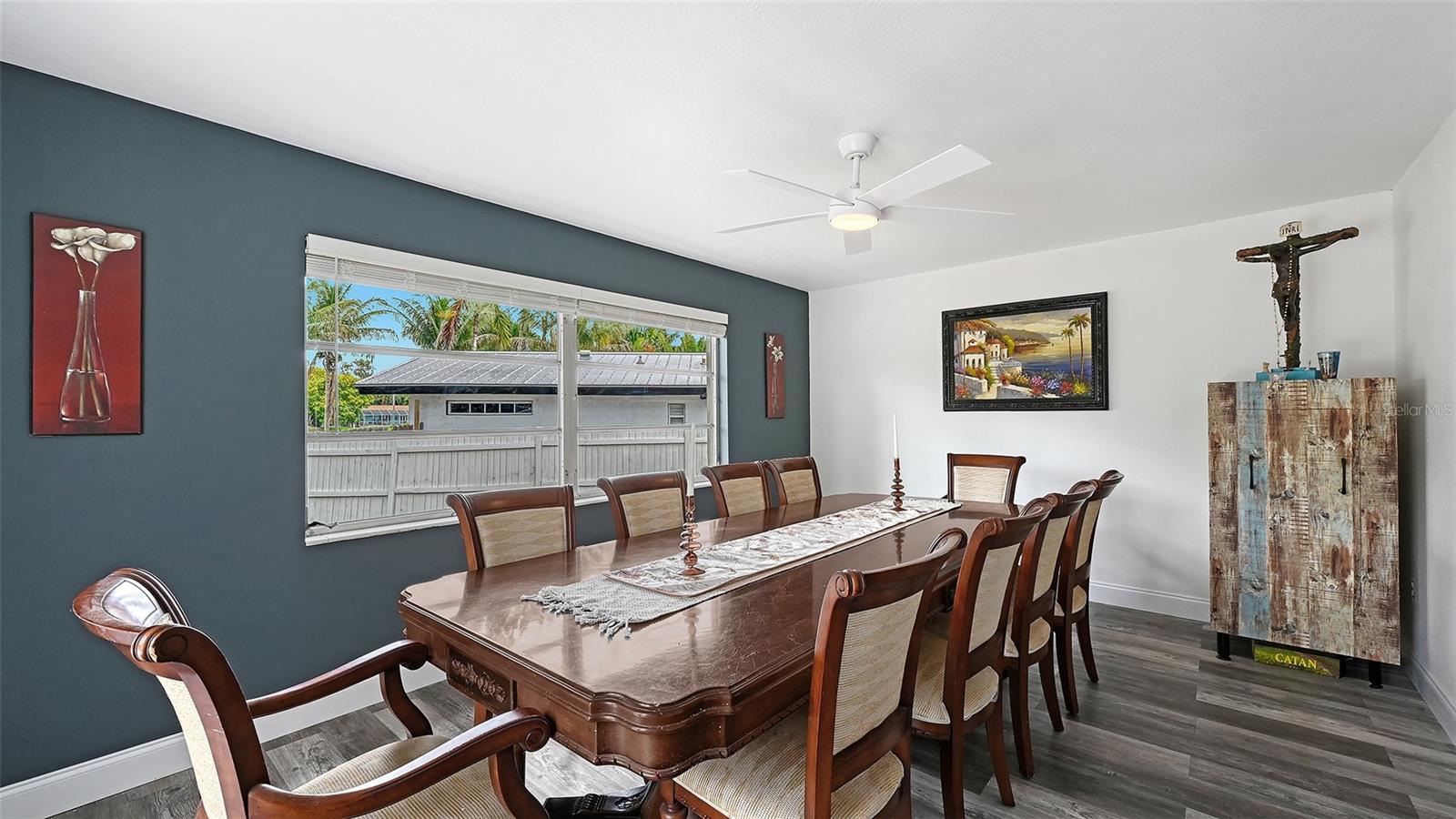 2103 LUSITANIA DR — photo 18