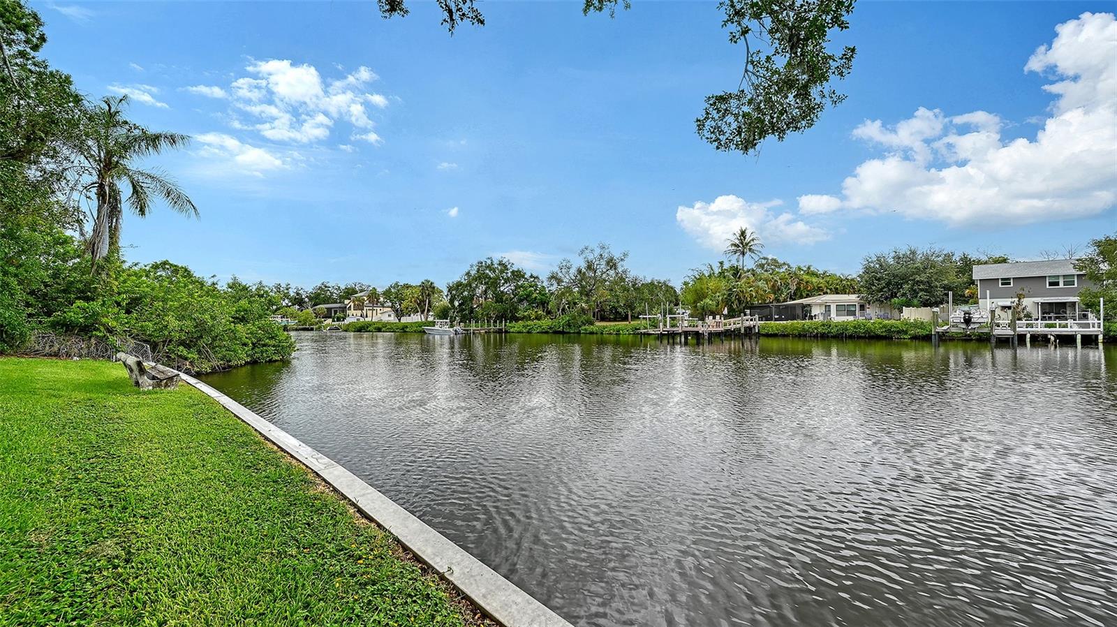 2103 LUSITANIA DR — photo 4