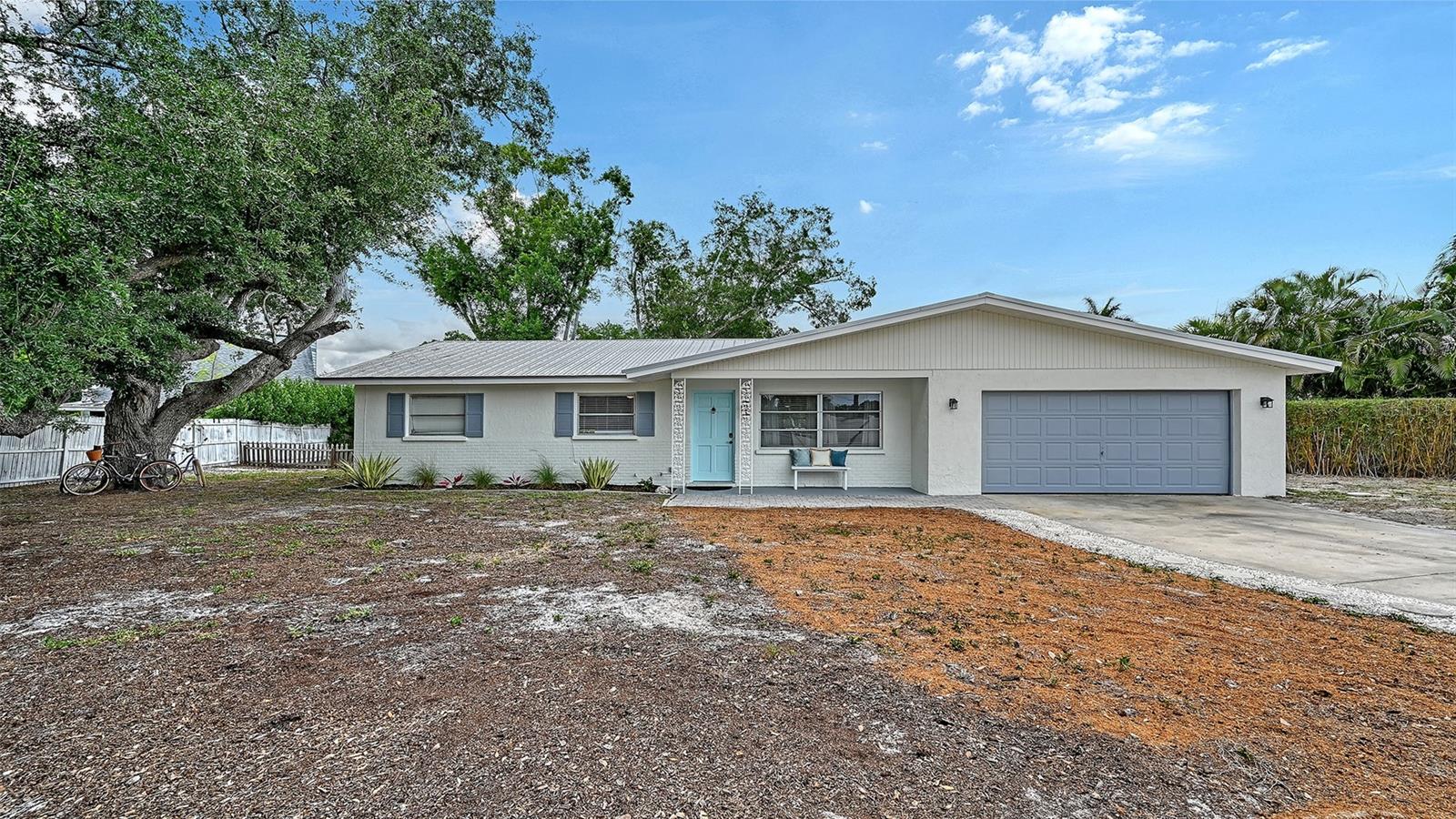 2103 LUSITANIA DR — photo 2